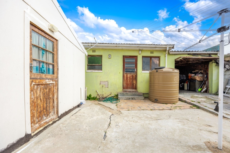3 Bedroom Property for Sale in Hillcrest Heights Western Cape